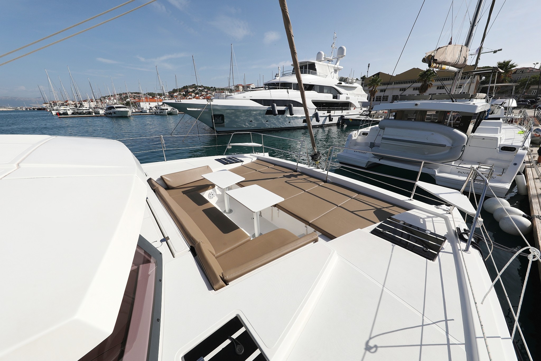 Bali 4.1, Escape I | Yacht Charter Croatia