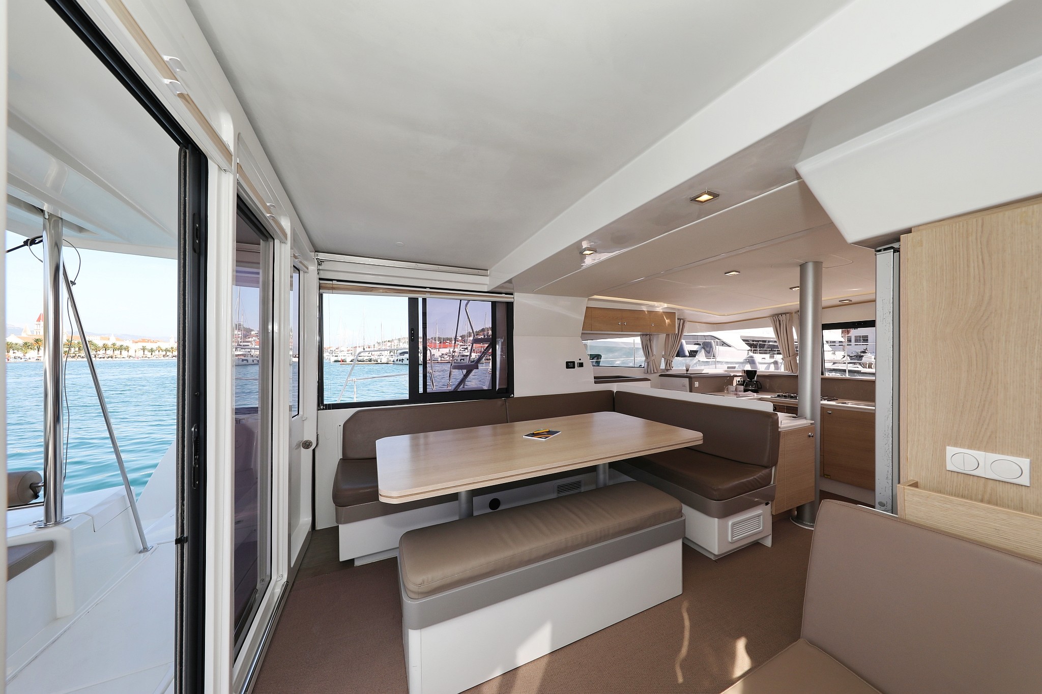 Bali 4.1, Escape I | Yacht Charter Croatia