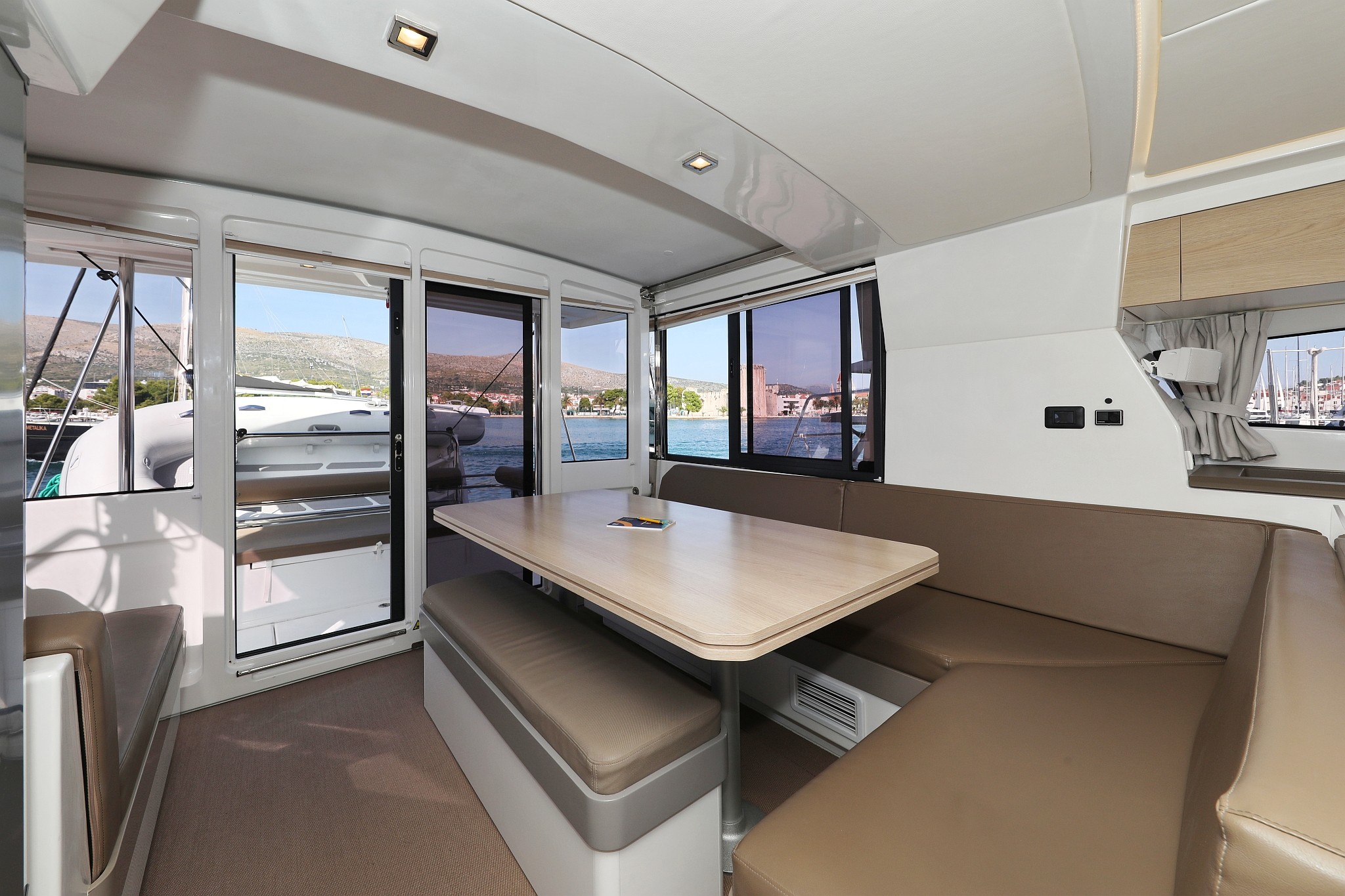 Bali 4.1, Escape I | Yacht Charter Croatia