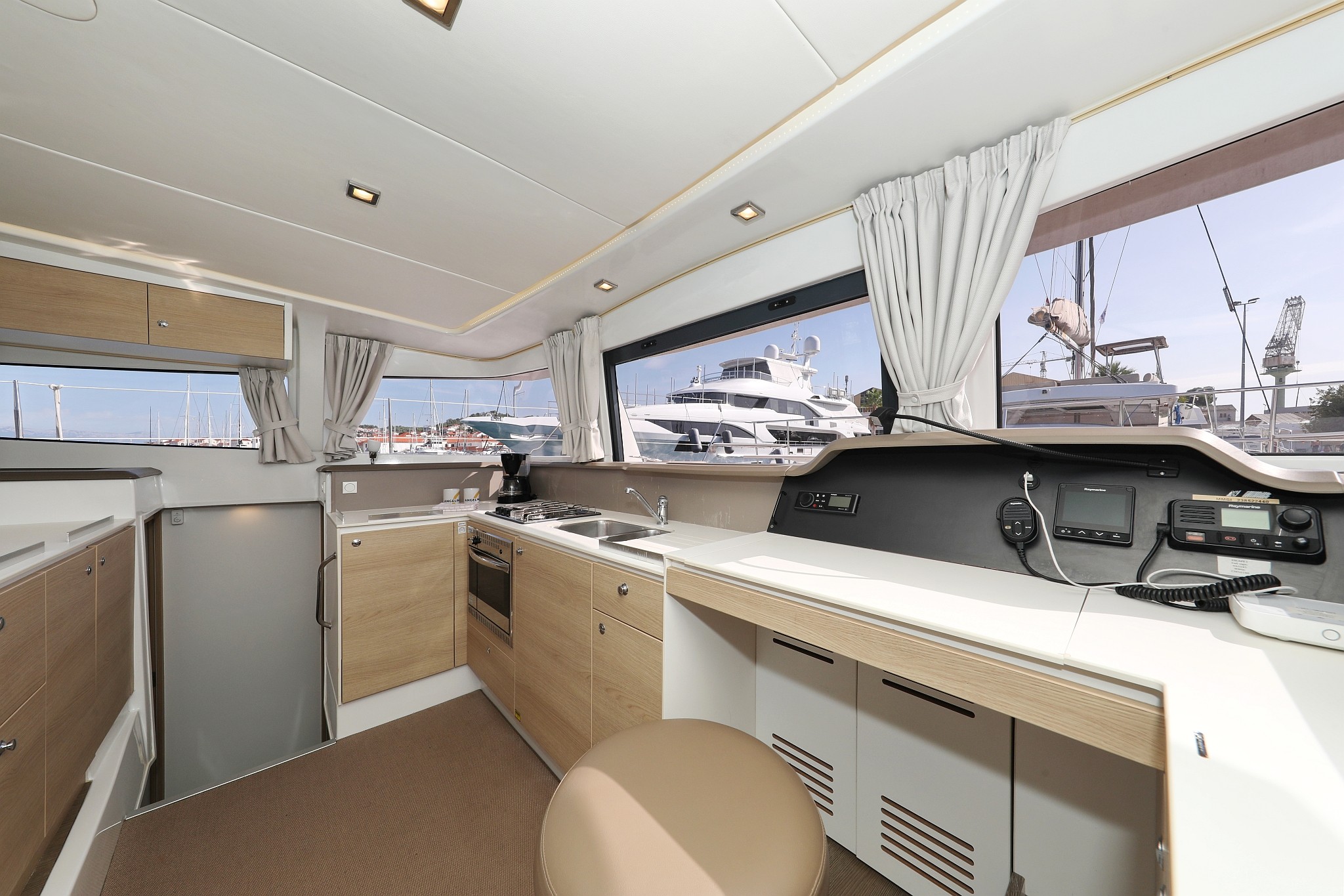 Bali 4.1, Escape I | Yacht Charter Croatia