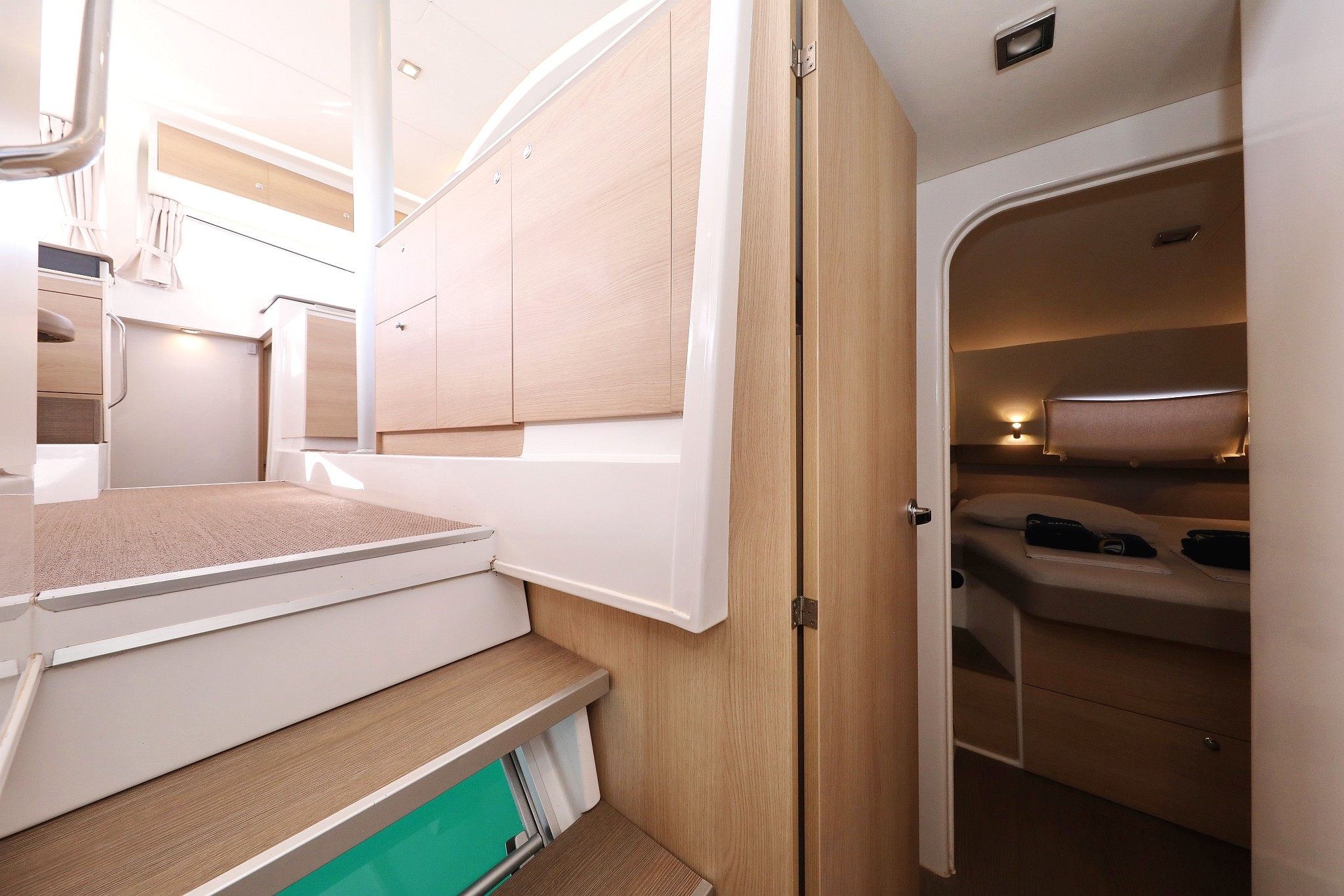 Bali 4.1, Escape I | Yacht Charter Croatia