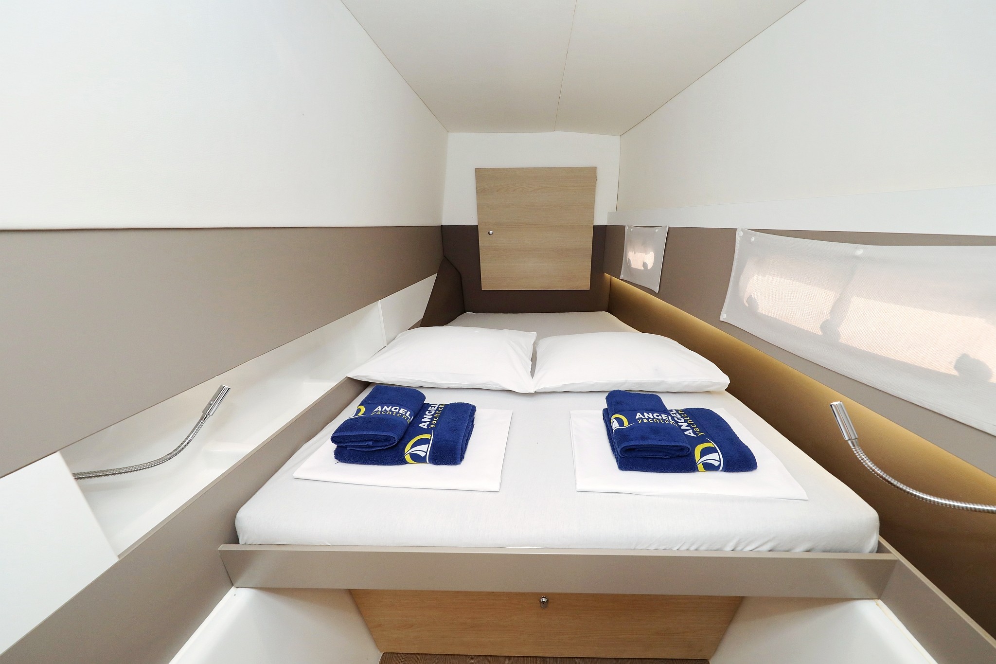 Bali 4.1, Escape I | Yacht Charter Croatia