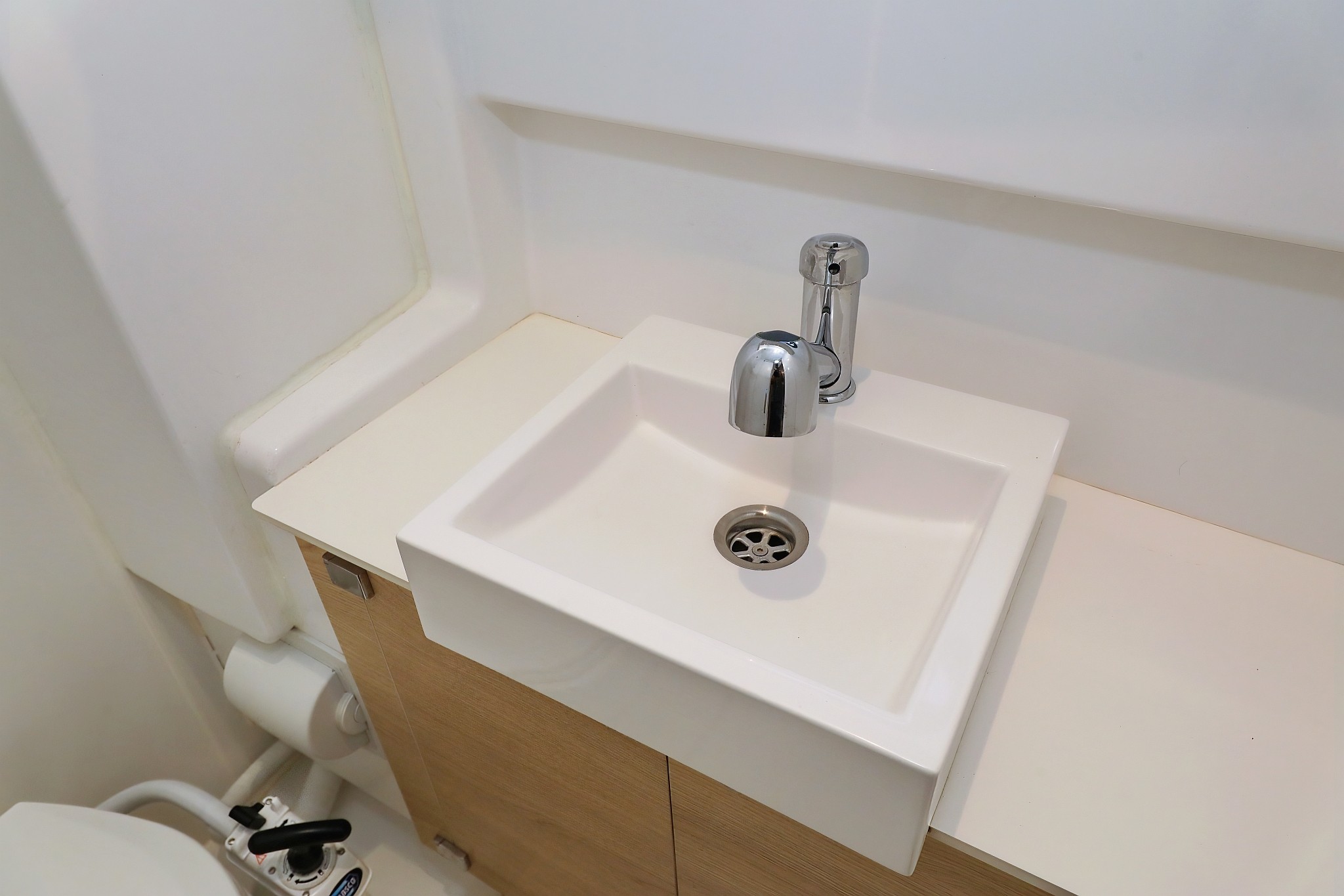 Bali 4.1, Escape I | Yacht Charter Croatia