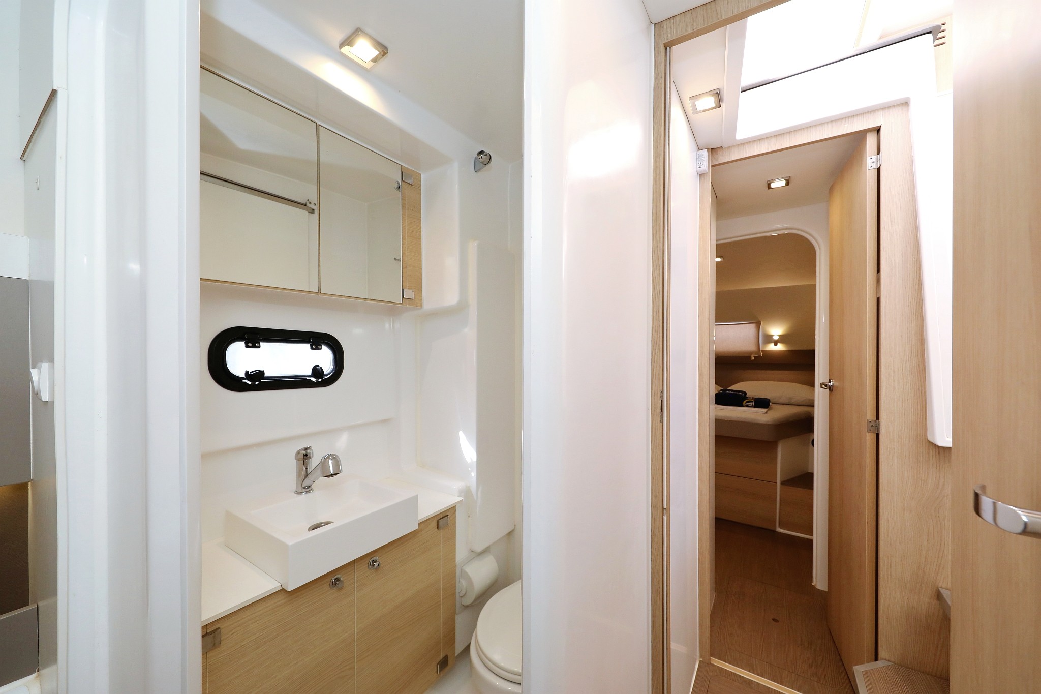 Bali 4.1, Escape I | Yacht Charter Croatia