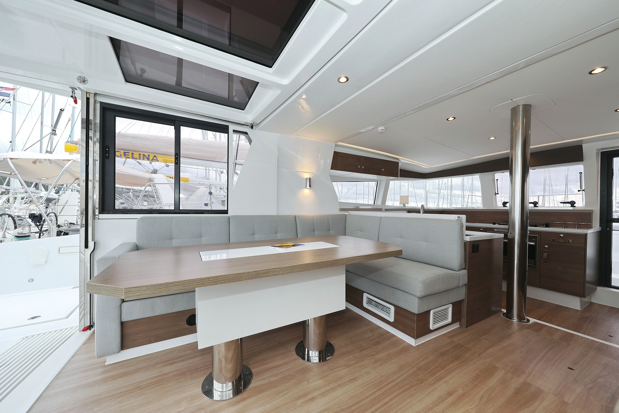 Bali 4.2 OW, Sunlight | Yachtcharter Kroatien