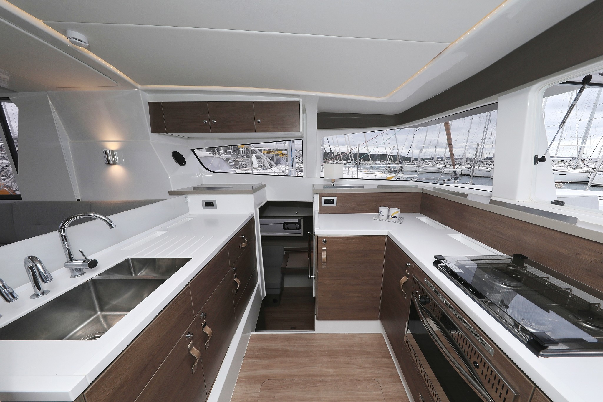 Bali 4.2 OW, Sunlight | Yachtcharter Kroatien