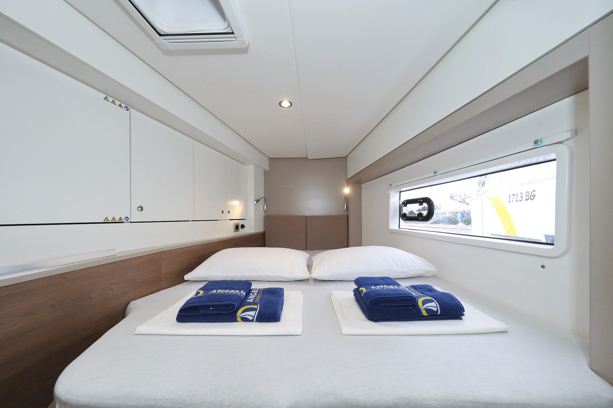Bali 4.2 OW, Sunlight | Yachtcharter Kroatien