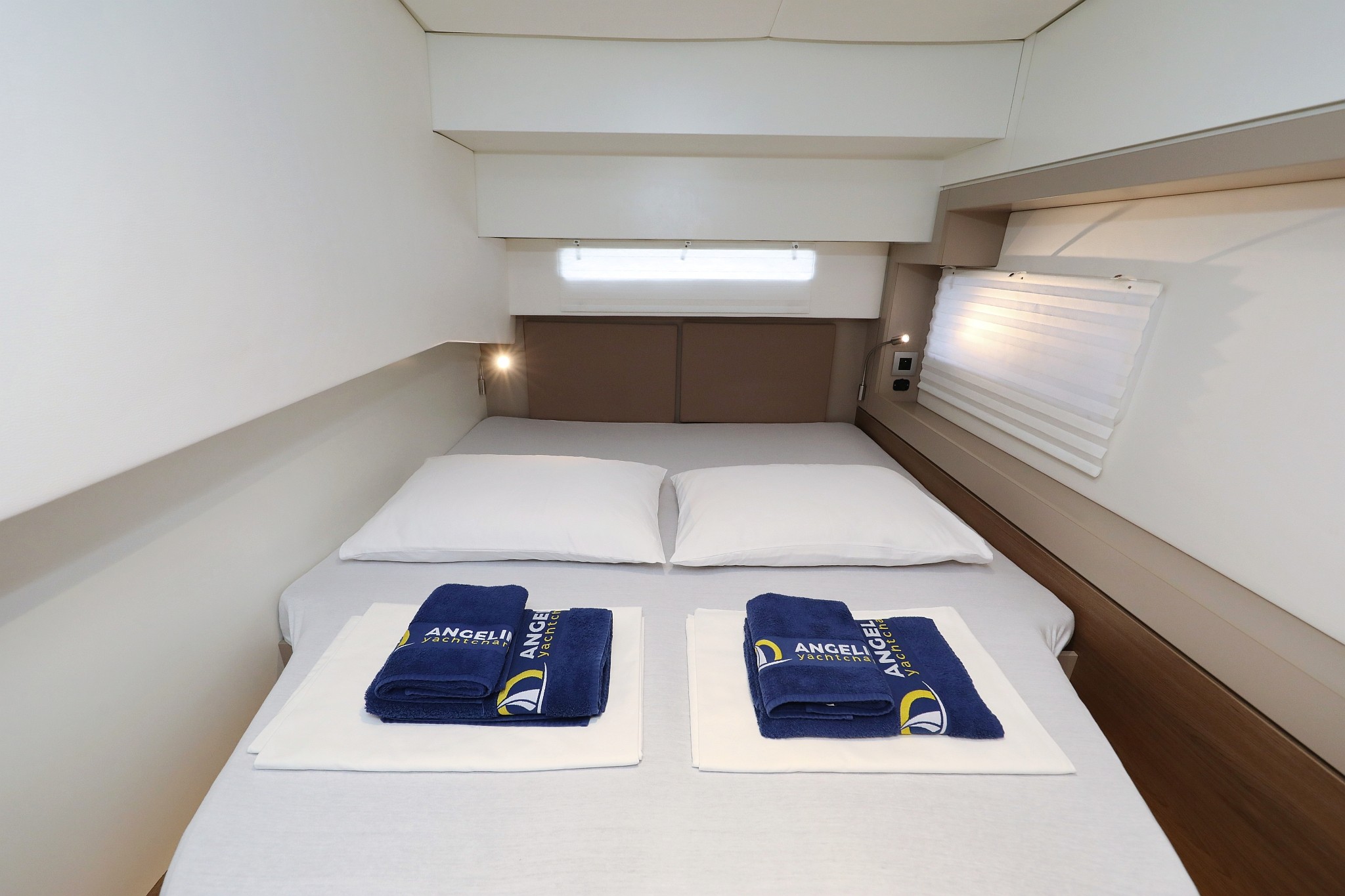 Bali 4.2 OW, Sunlight | Yachtcharter Kroatien