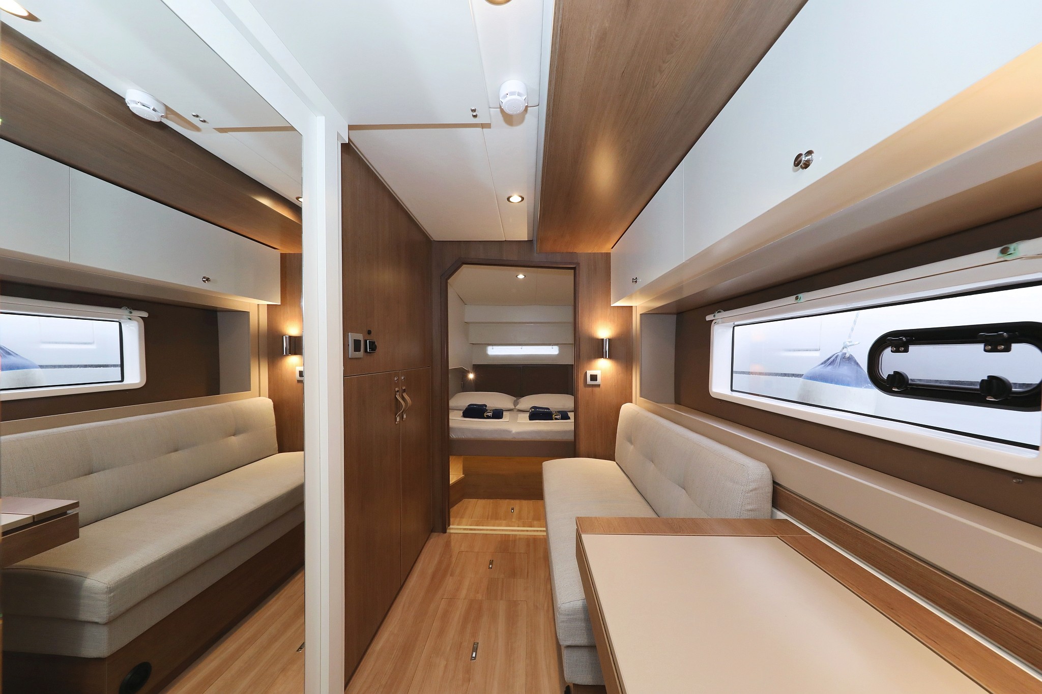 Bali 4.2 OW, Sunlight | Yachtcharter Kroatien