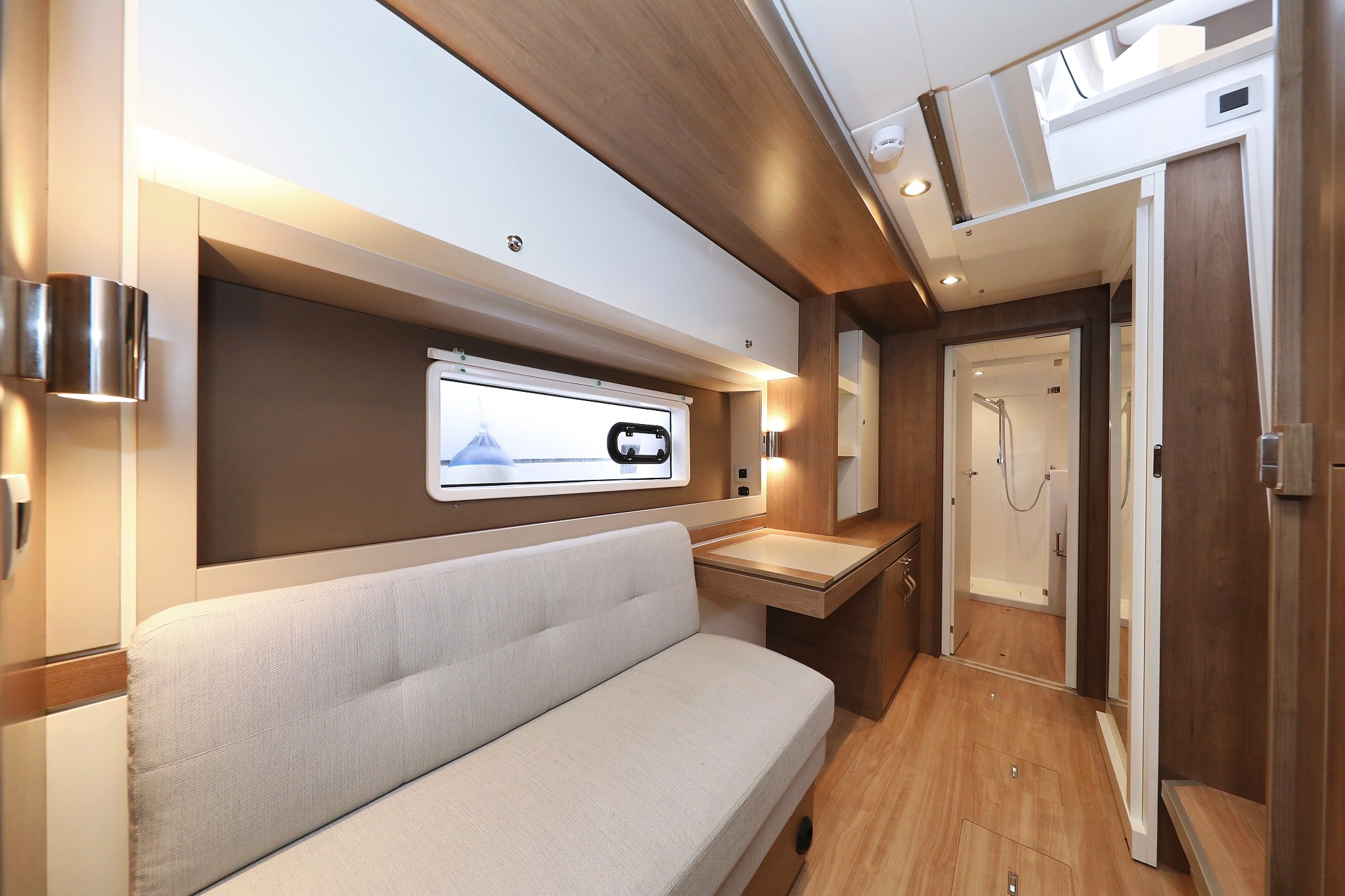 Bali 4.2 OW, Sunlight | Yachtcharter Kroatien
