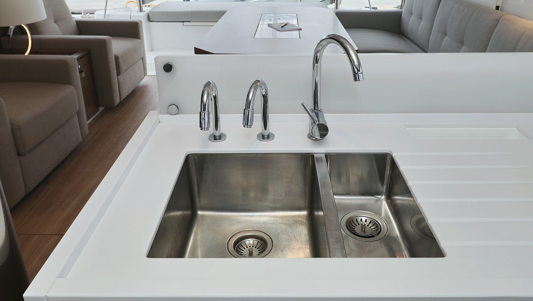 Bali 4.2 OW, Sunlight | Yachtcharter Kroatien