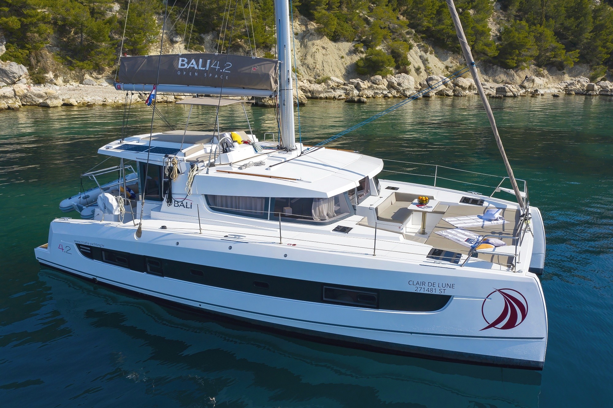Bali 4.2, Clair de Lune | Yacht Charter Croatia