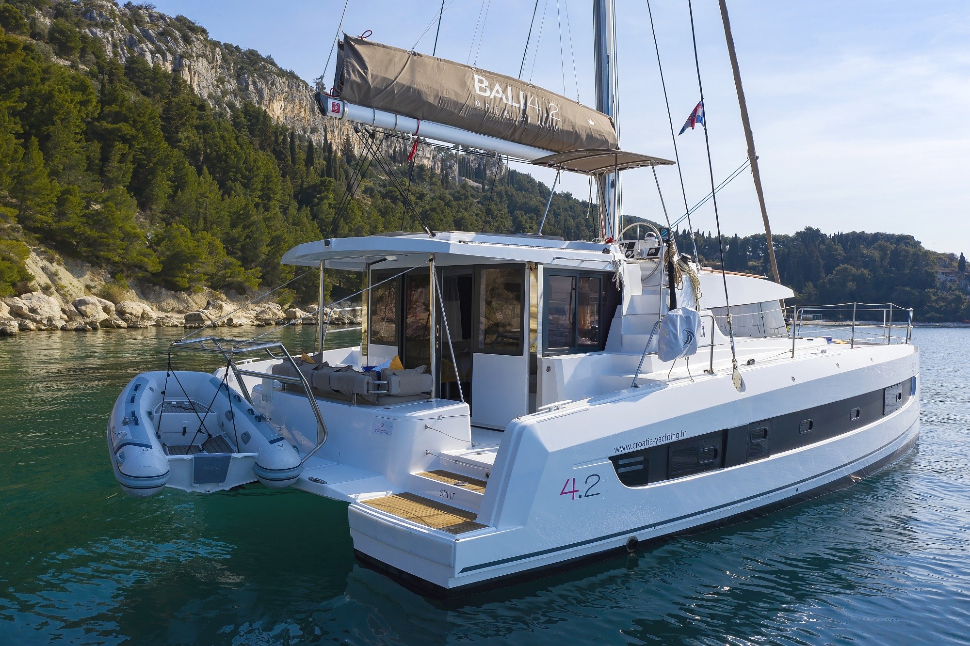 Bali 4.2, Clair de Lune | Yacht Charter Croatia