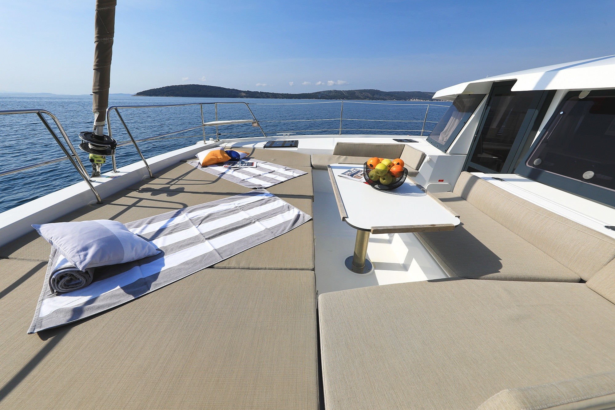 Bali 4.2, Clair de Lune | Yacht Charter Croatia