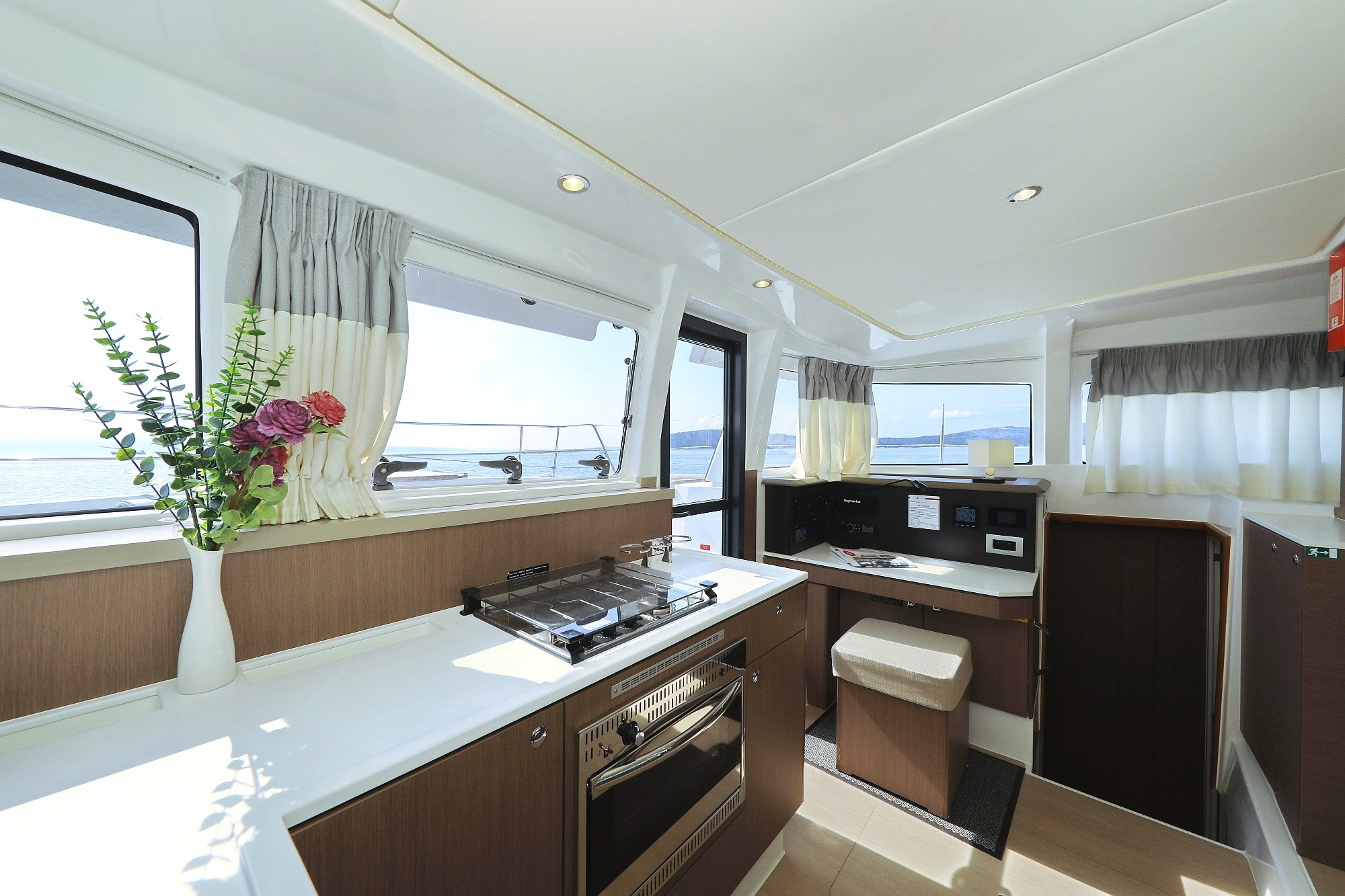 Bali 4.2, Clair de Lune | Yacht Charter Croatia
