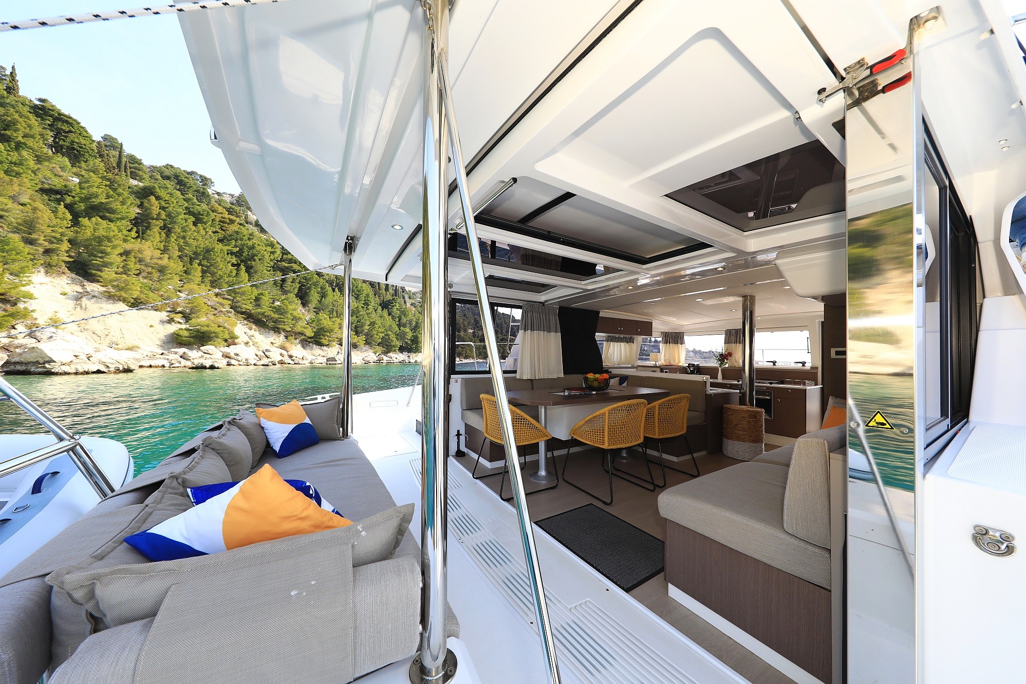 Bali 4.2, Clair de Lune | Yacht Charter Croatia