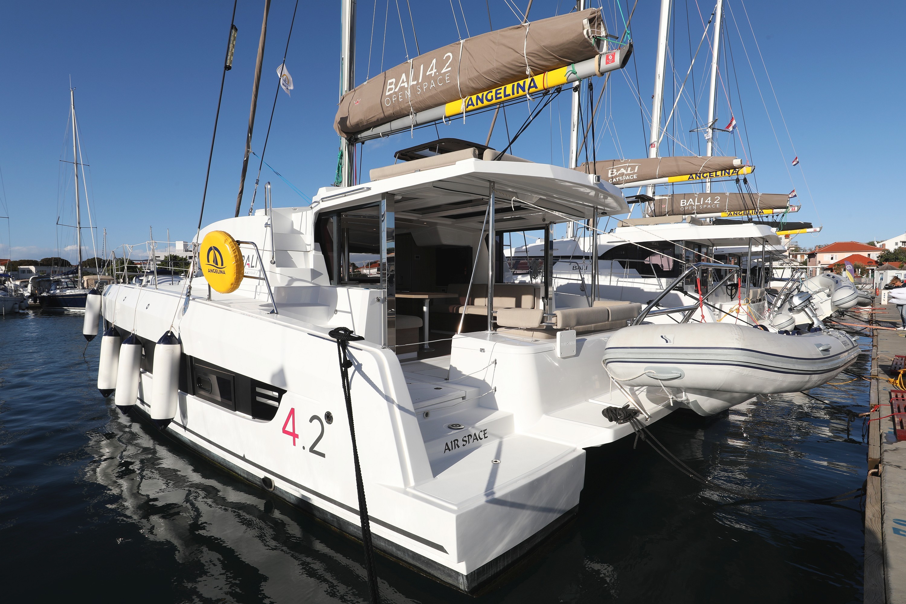Bali 4.2, Air Space | Yacht Charter Croatia