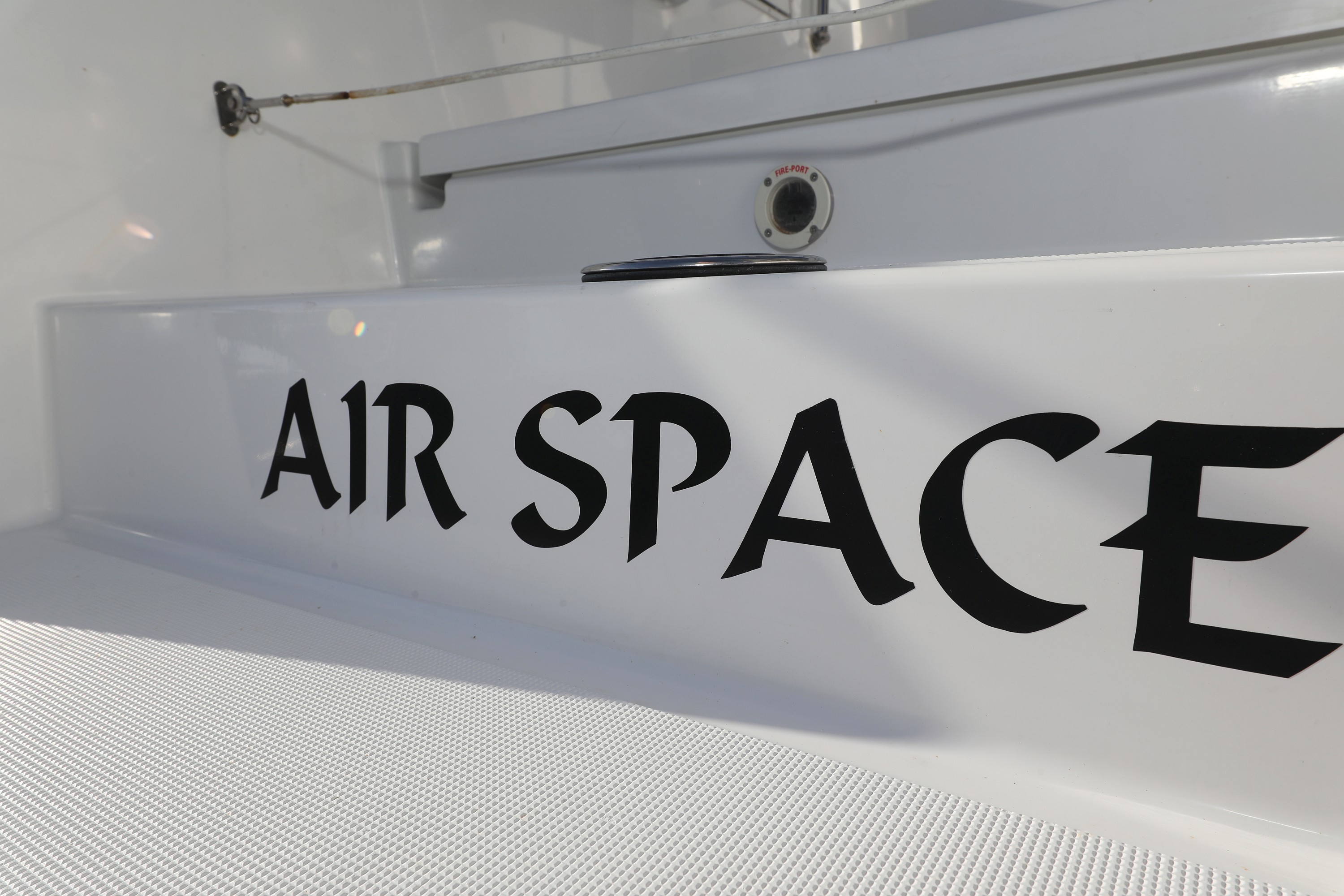 Bali 4.2, Air Space | Yacht Charter Croatia