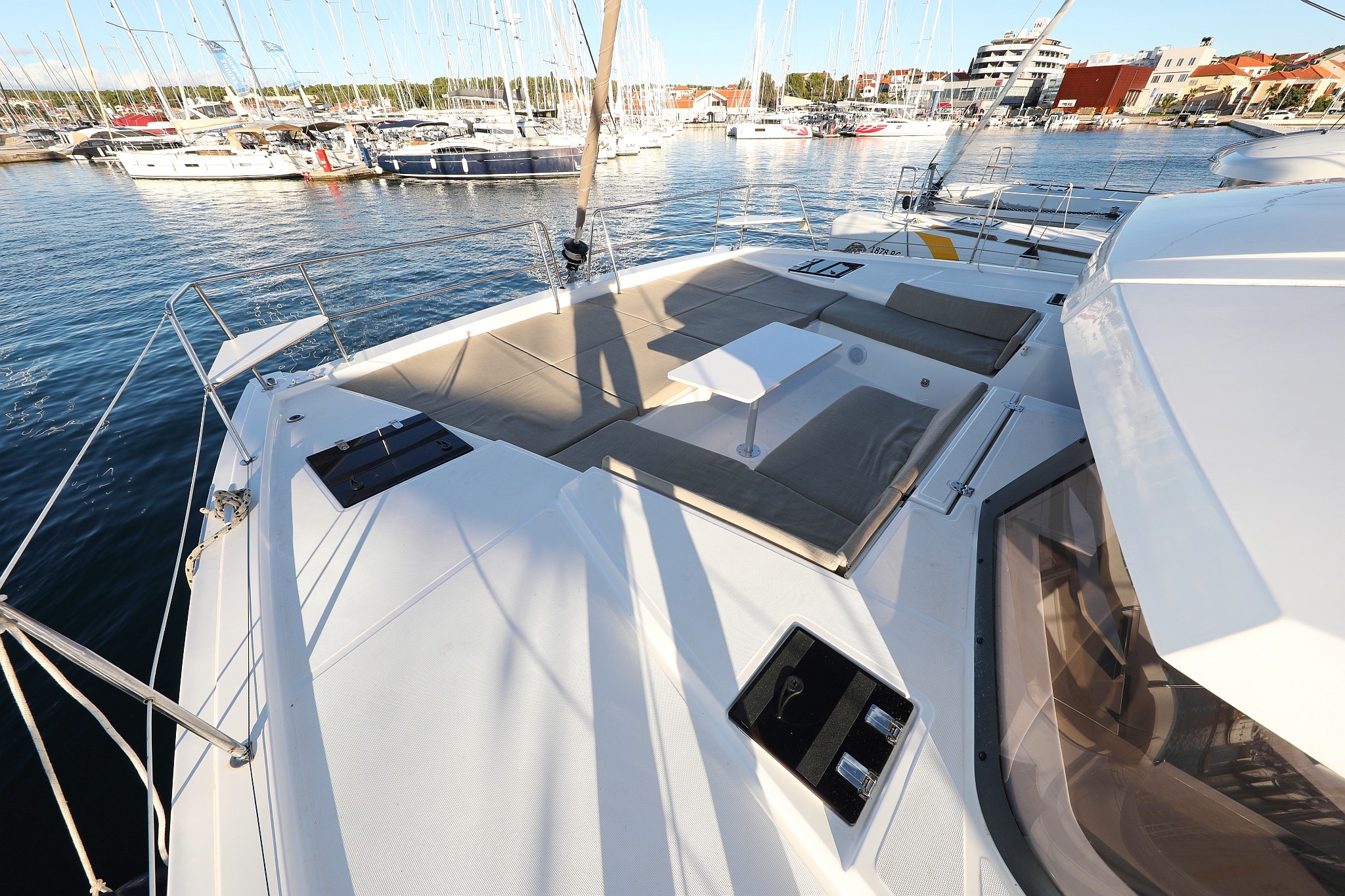 Bali 4.2, Hubble | Yacht Charter Croatia