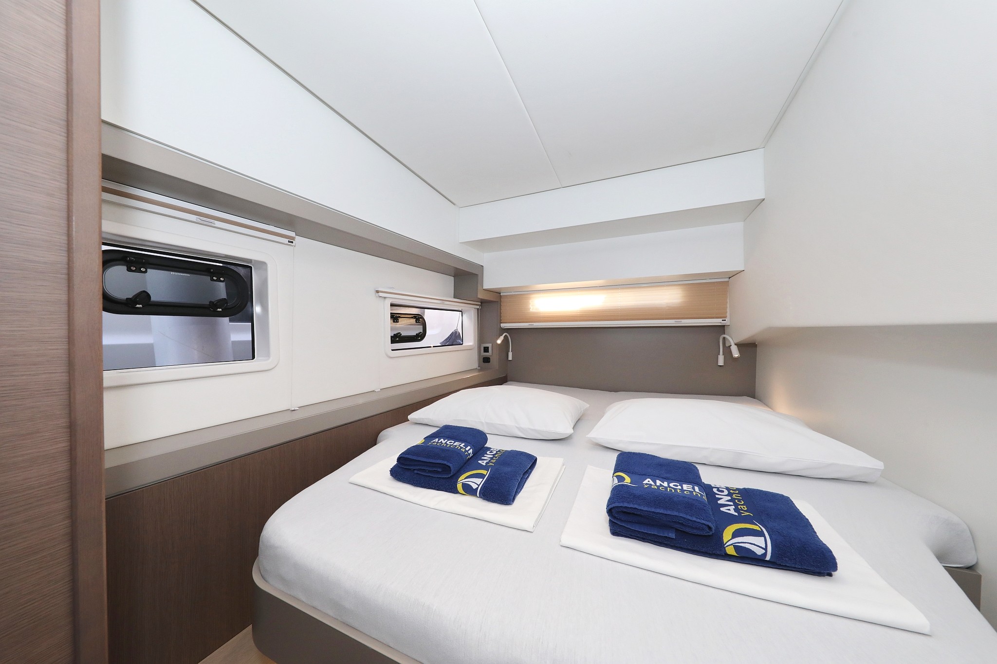 Bali 4.2, Hubble | Yacht Charter Croatia