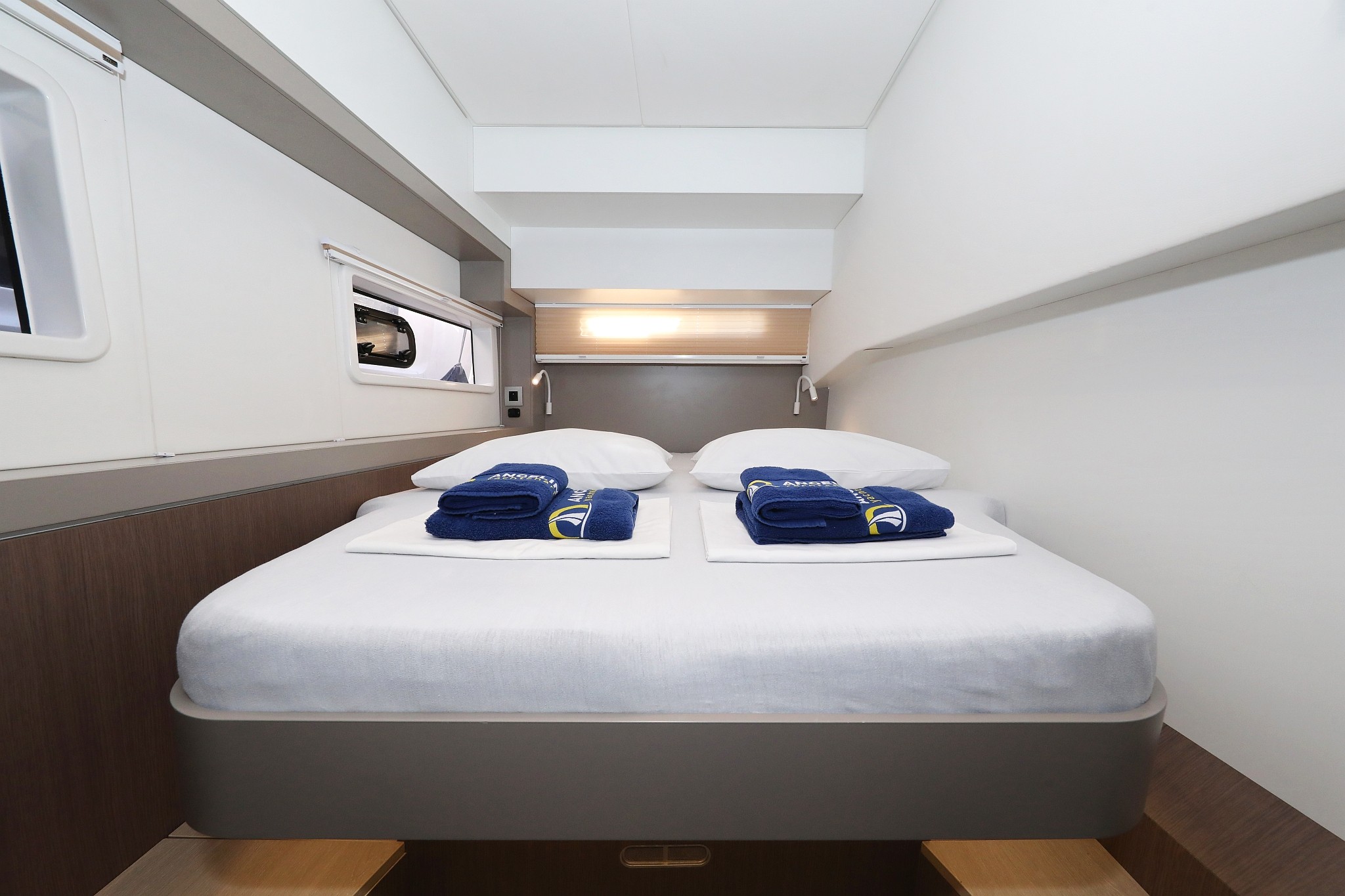 Bali 4.2, Hubble | Yacht Charter Croatia