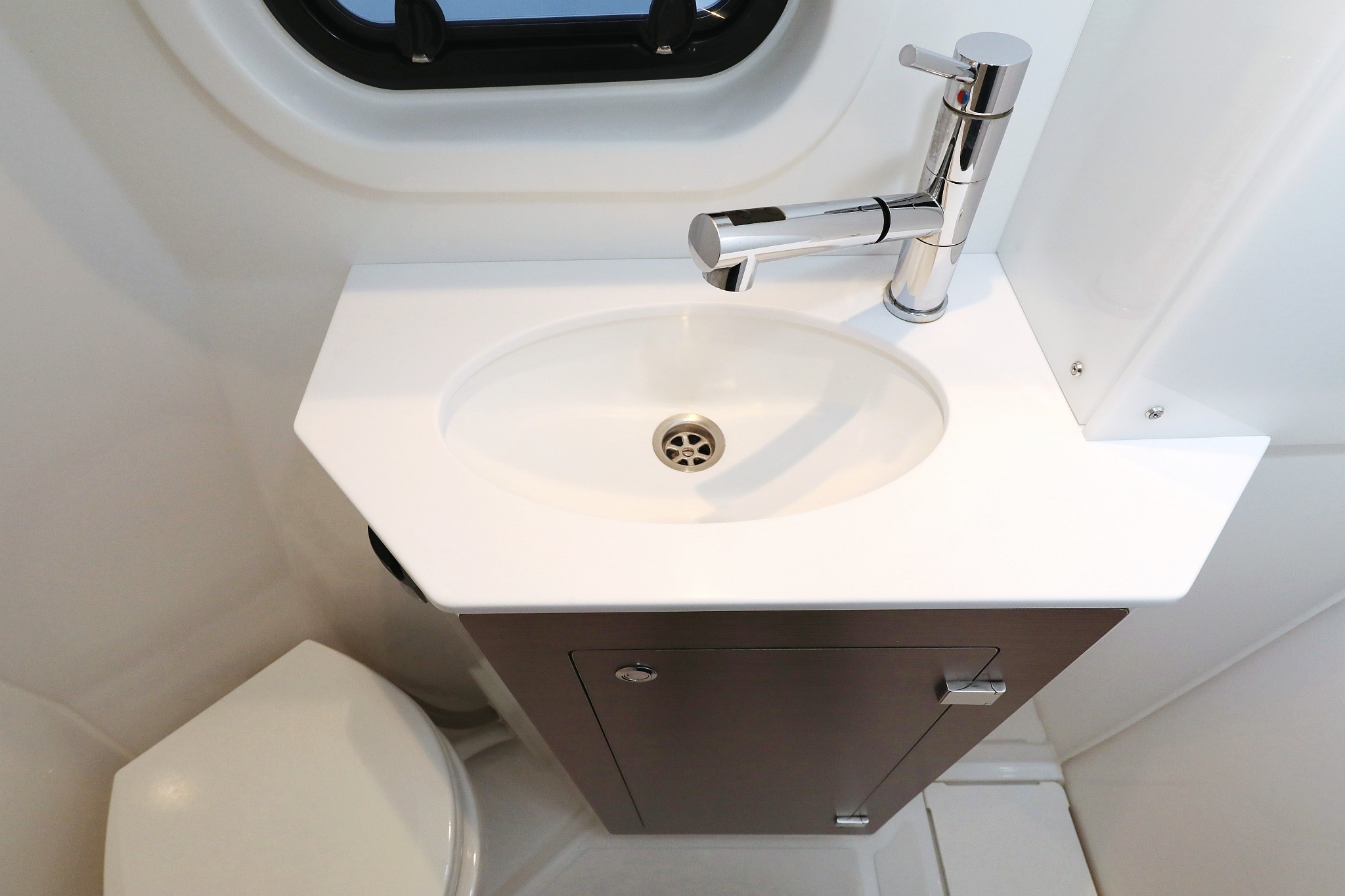 Bali 4.2, Hubble | Yacht Charter Croatia