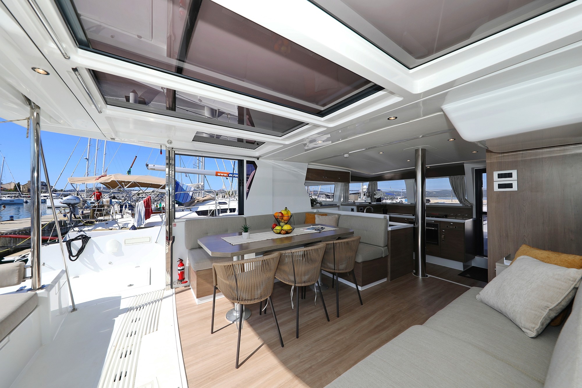Bali 4.2, Altair | Noleggio di Yacht Croazia