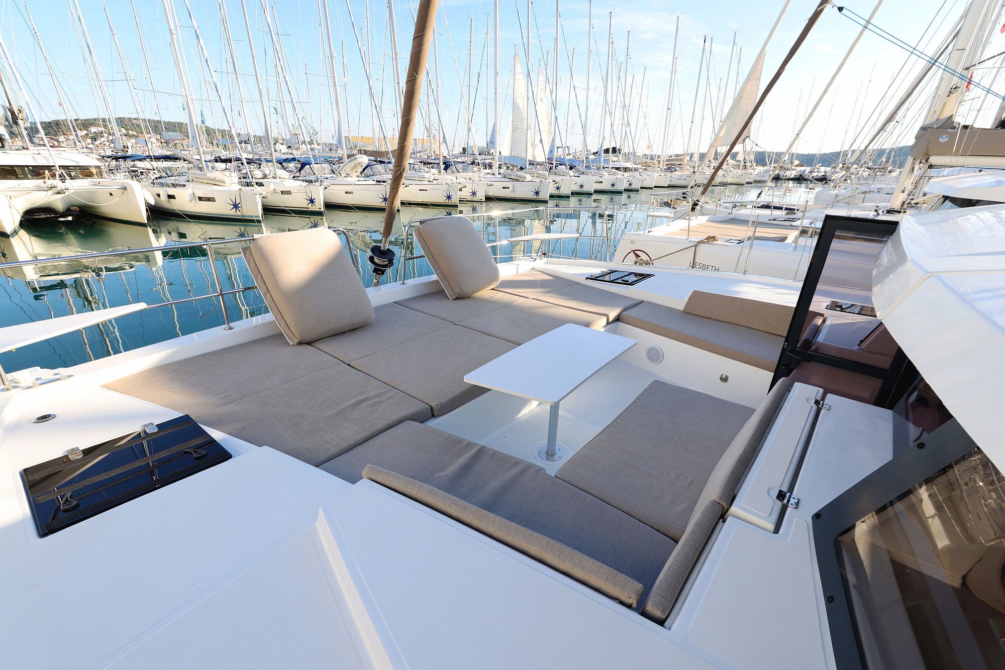 Bali 4.2, Bellatrix | Yacht Charter Croatia