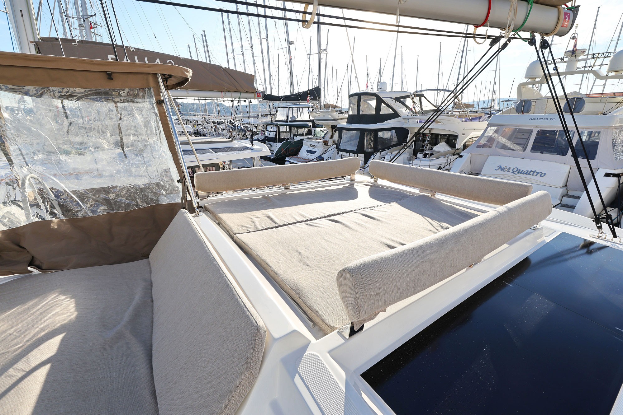 Bali 4.2, Bellatrix | Yacht Charter Croatia