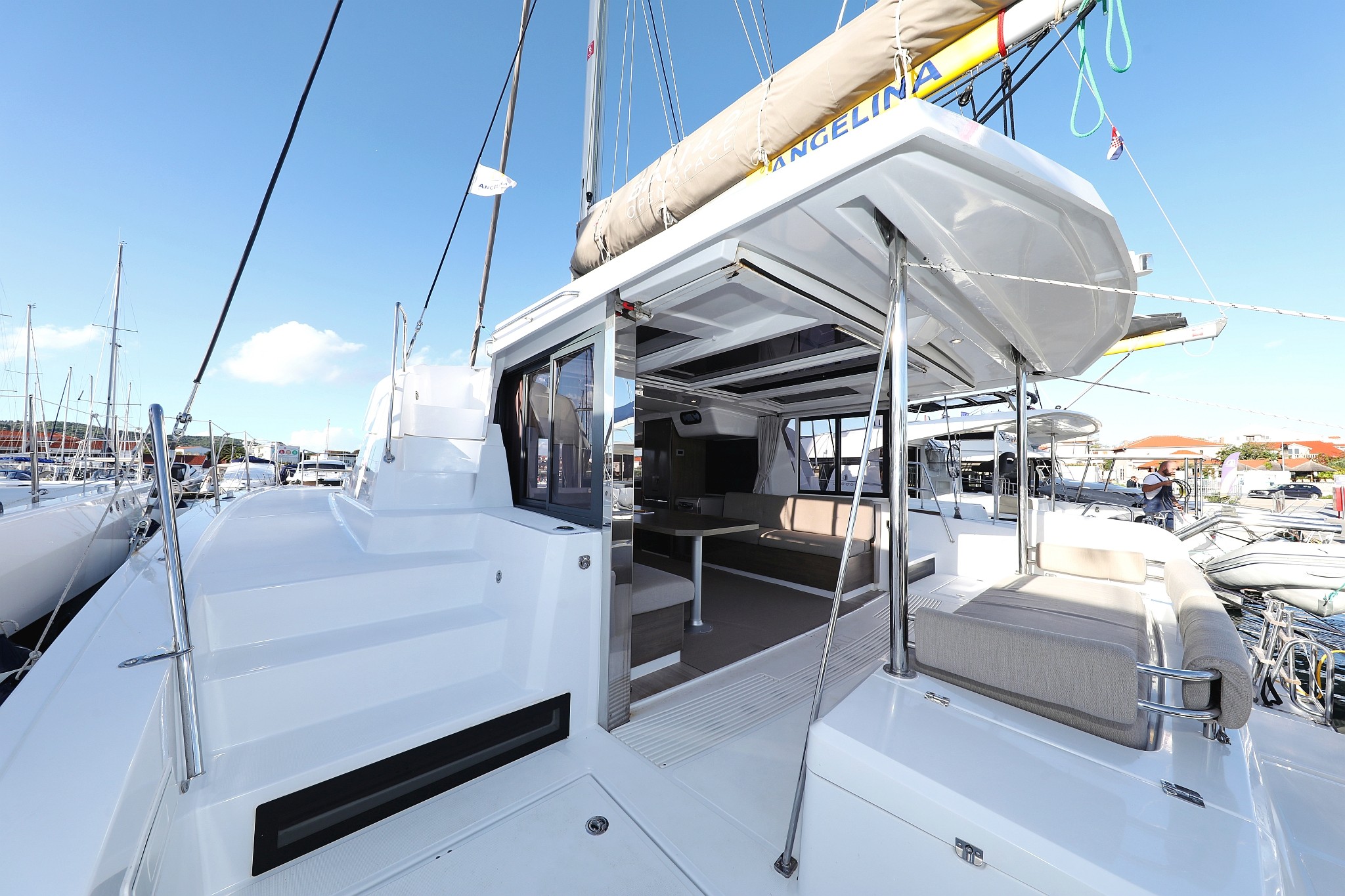 Bali 4.2, Open Office | Yacht Charter Croatia