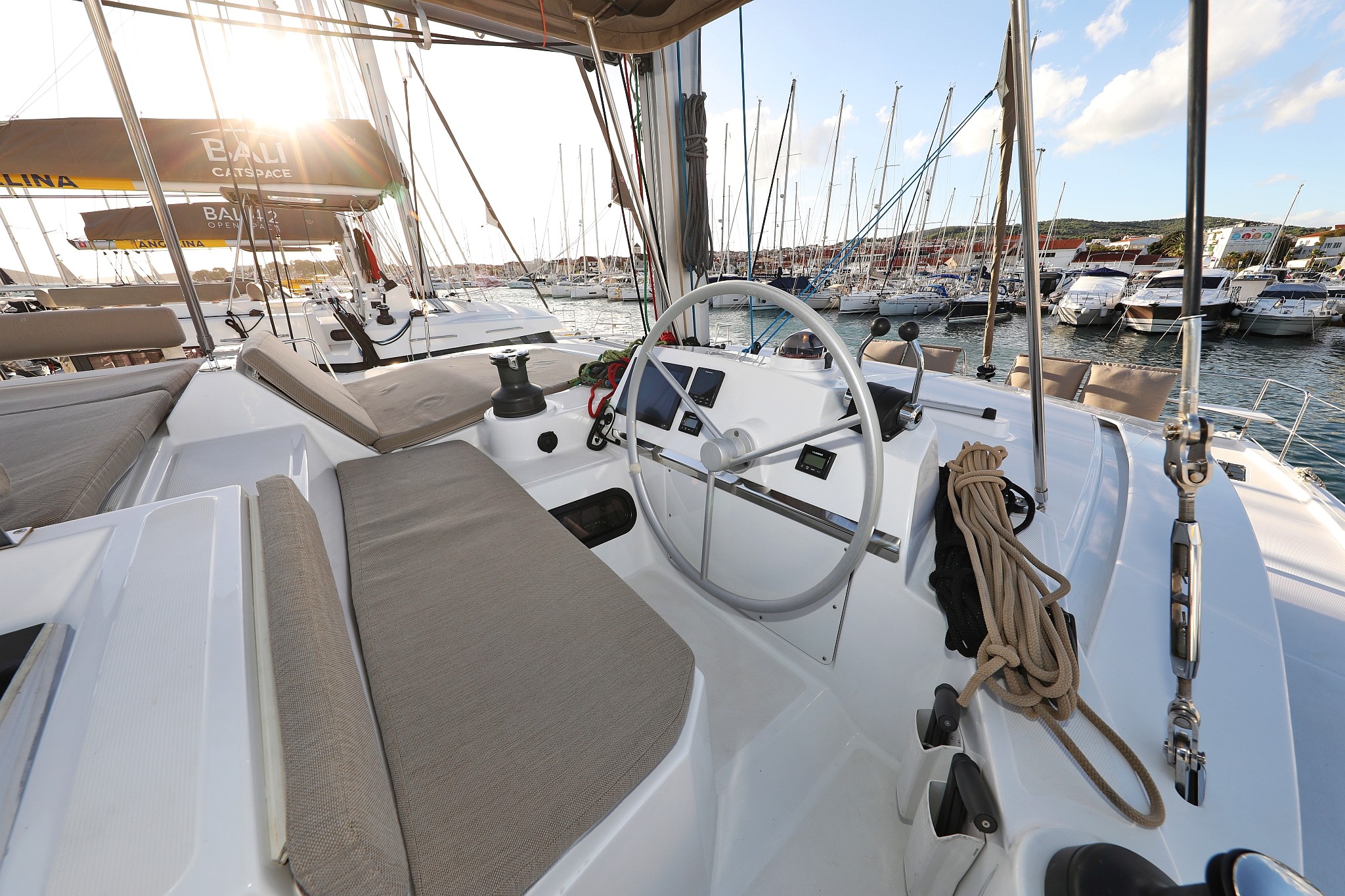 Bali 4.2, Open Office | Yacht Charter Croatia