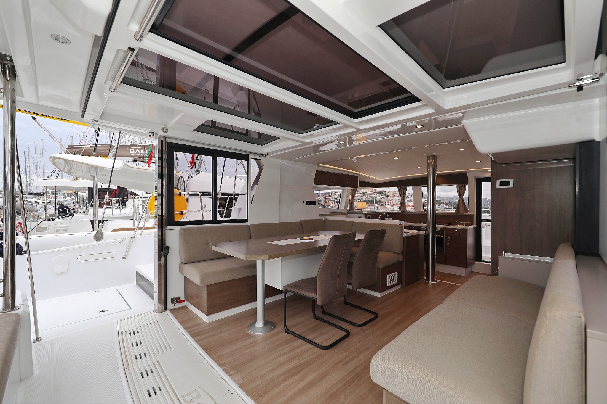 Bali 4.2, Open Office | Yacht Charter Croatia