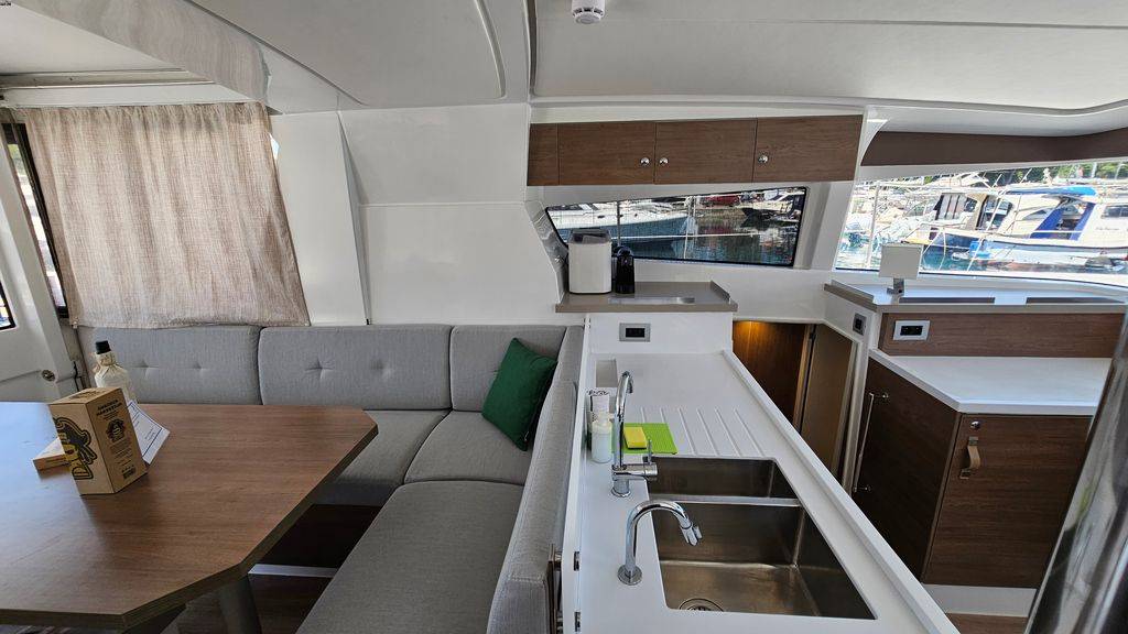 Bali 4.2, Stairway To Heaven | Yacht Charter Croatia