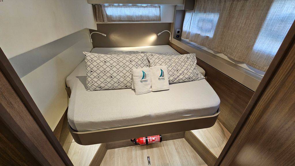 Bali 4.2, Stairway To Heaven | Yacht Charter Croatia