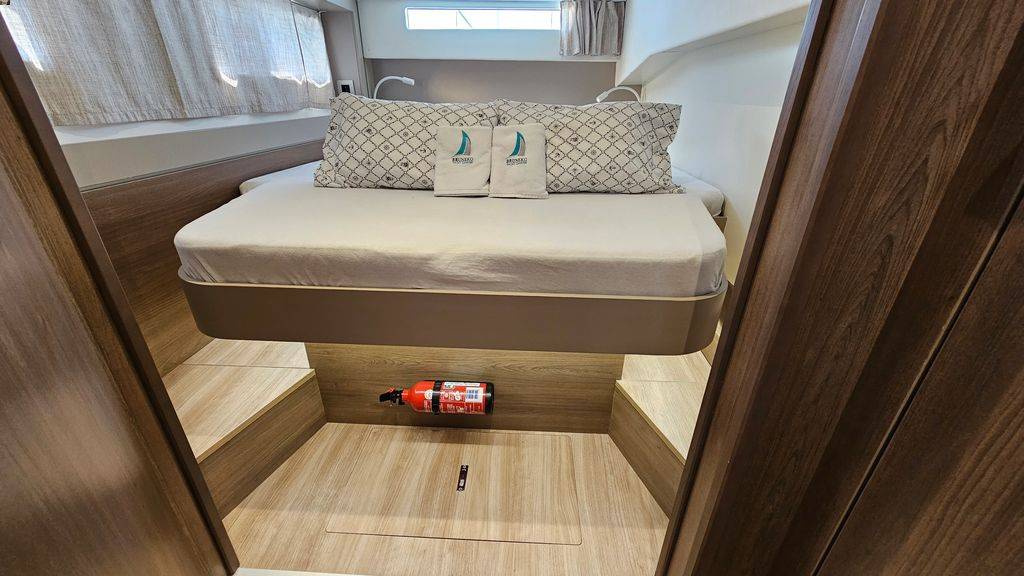 Bali 4.2, Stairway To Heaven | Yacht Charter Croatia
