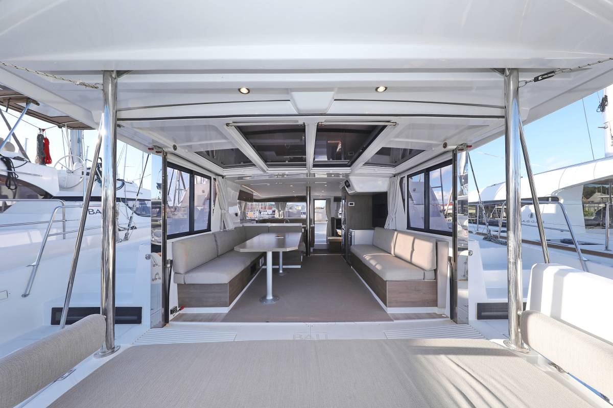 Bali 4.2, Aurora | Yacht Charter Croatia