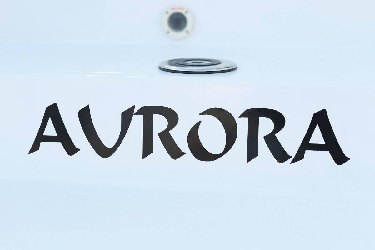 Bali 4.2, Aurora | Yacht Charter Croatia