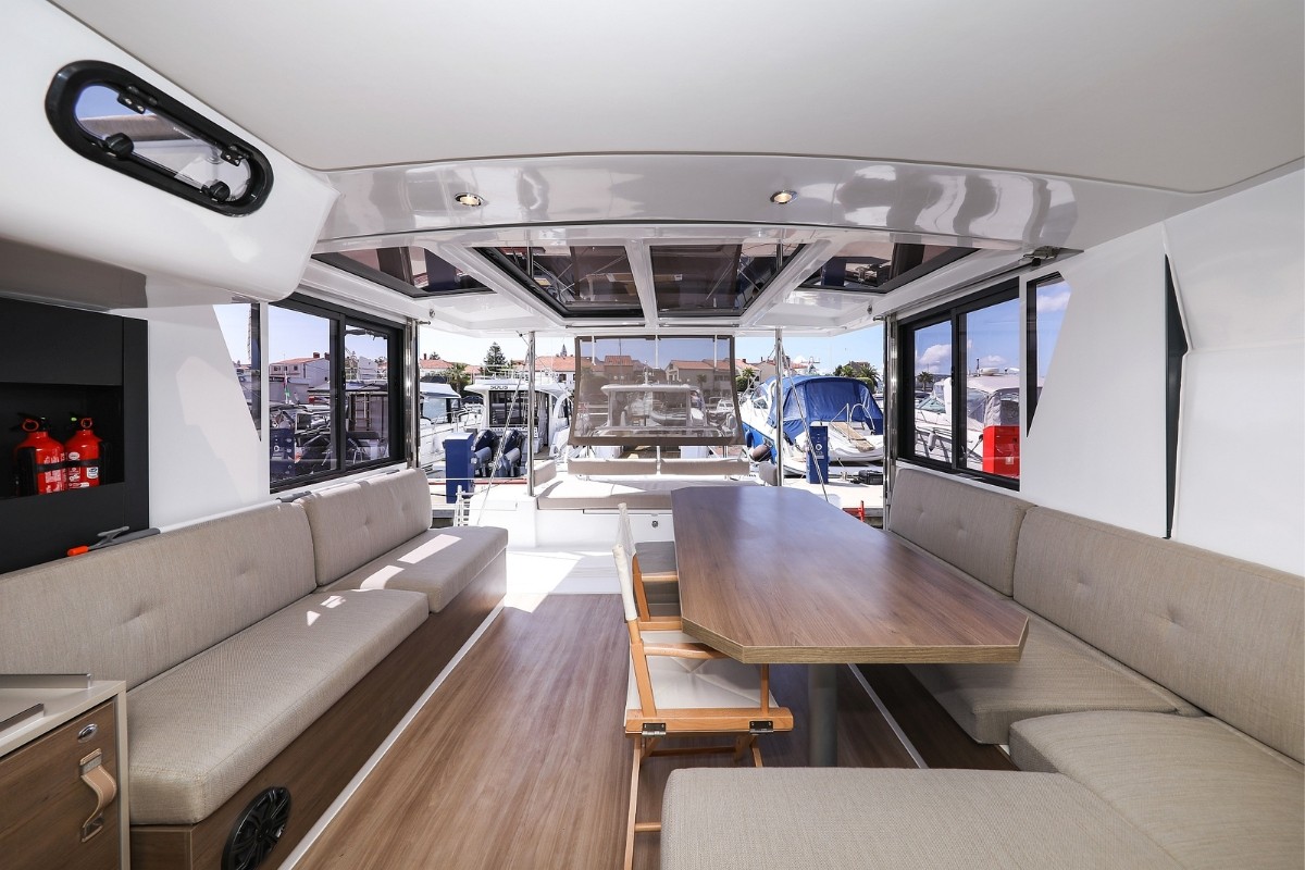 Bali 4.2, Supernova | Yacht Charter Croatia