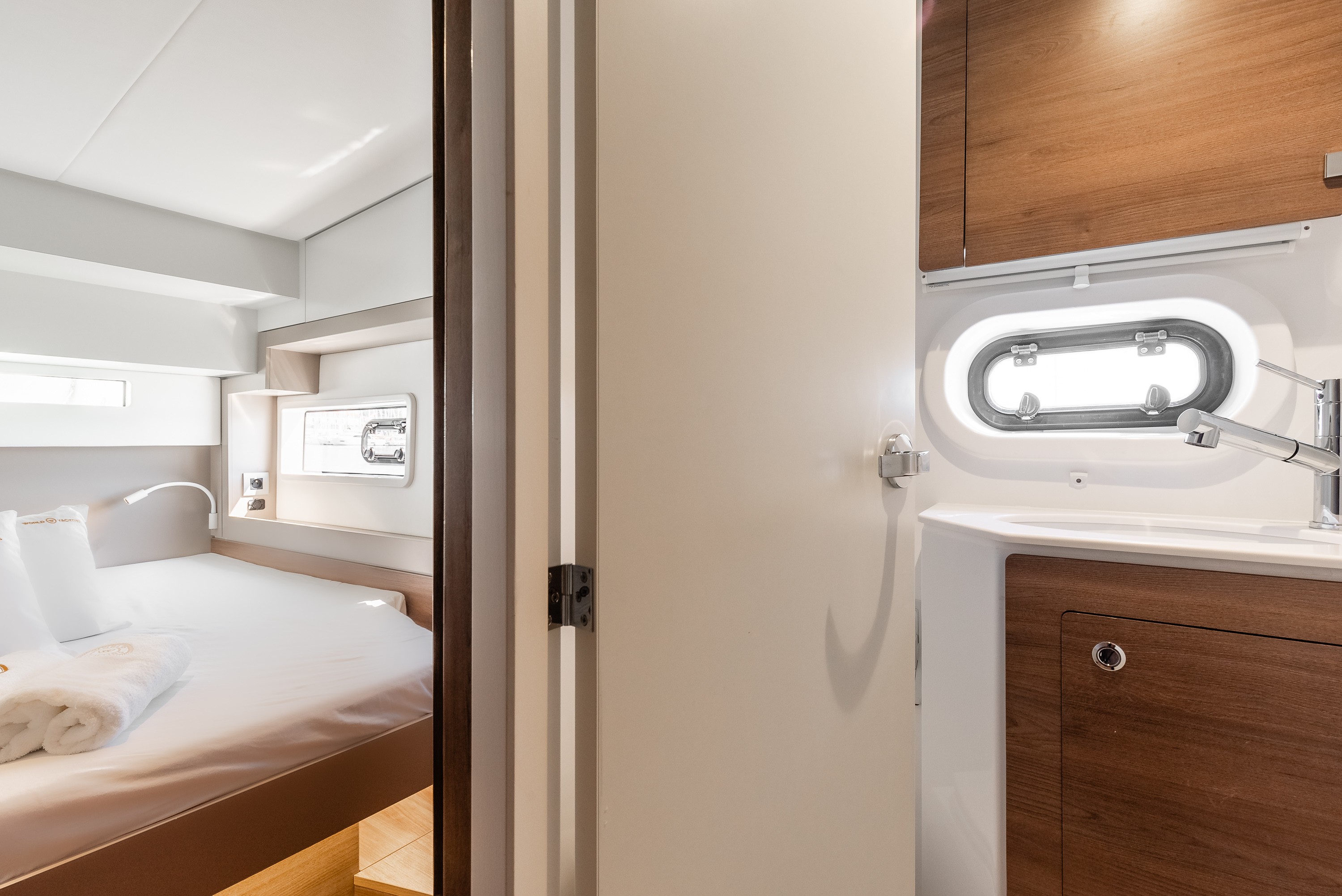 Bali 4.2, Gaming King | Yacht Charter Croatia
