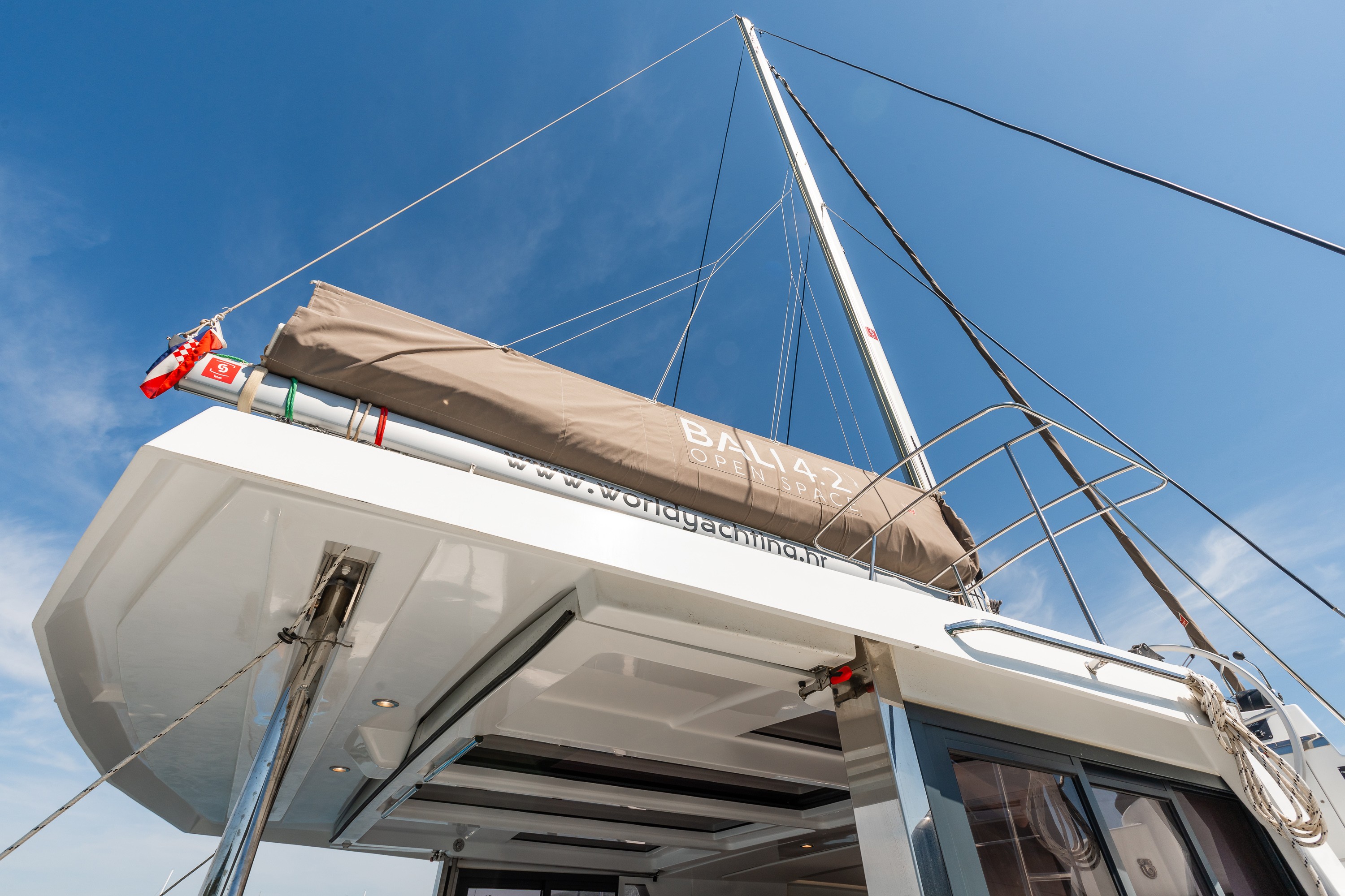 Bali 4.2, Gaming King | Yacht Charter Croatia