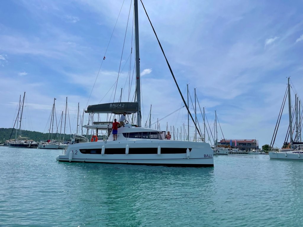 Bali 4.2, Sail and Adventure | Noleggio di Yacht Croazia