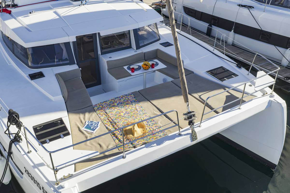 Bali 4.2, Agma | Yacht Charter Croatia