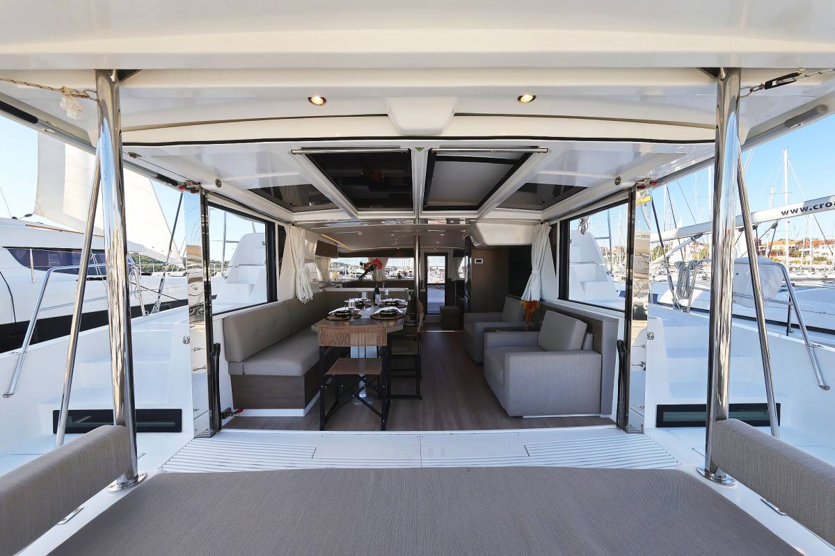 Bali 4.2, Agma | Yacht Charter Croatia