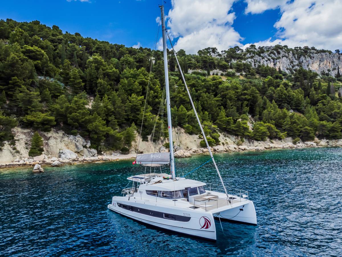 Bali 4.2, Au Soleil | Yacht Charter Croatia