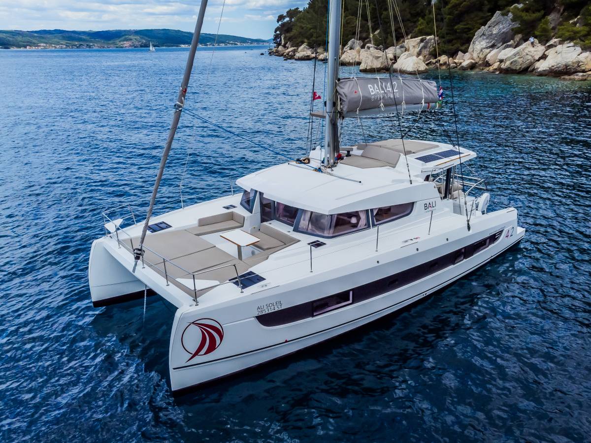 Bali 4.2, Au Soleil | Yacht Charter Croatia