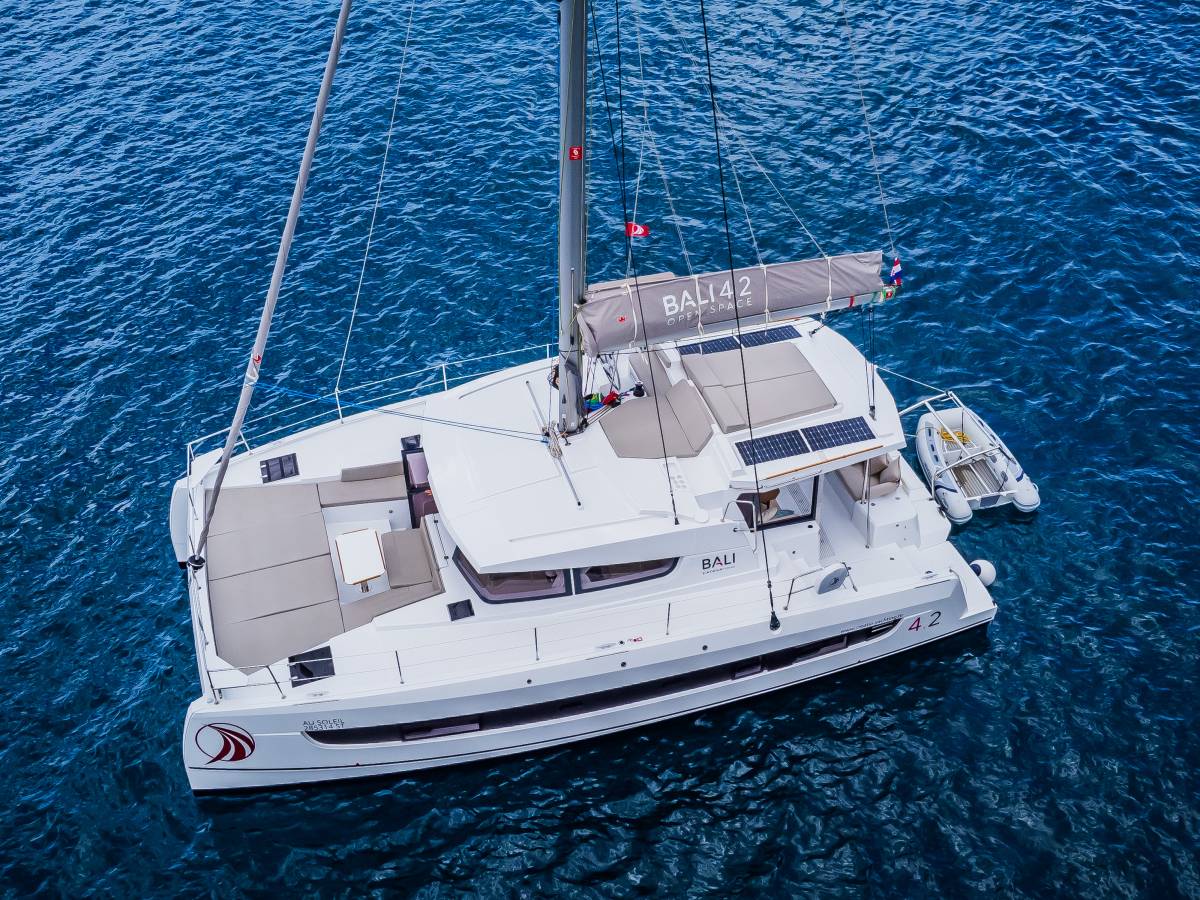 Bali 4.2, Au Soleil | Yacht Charter Croatia