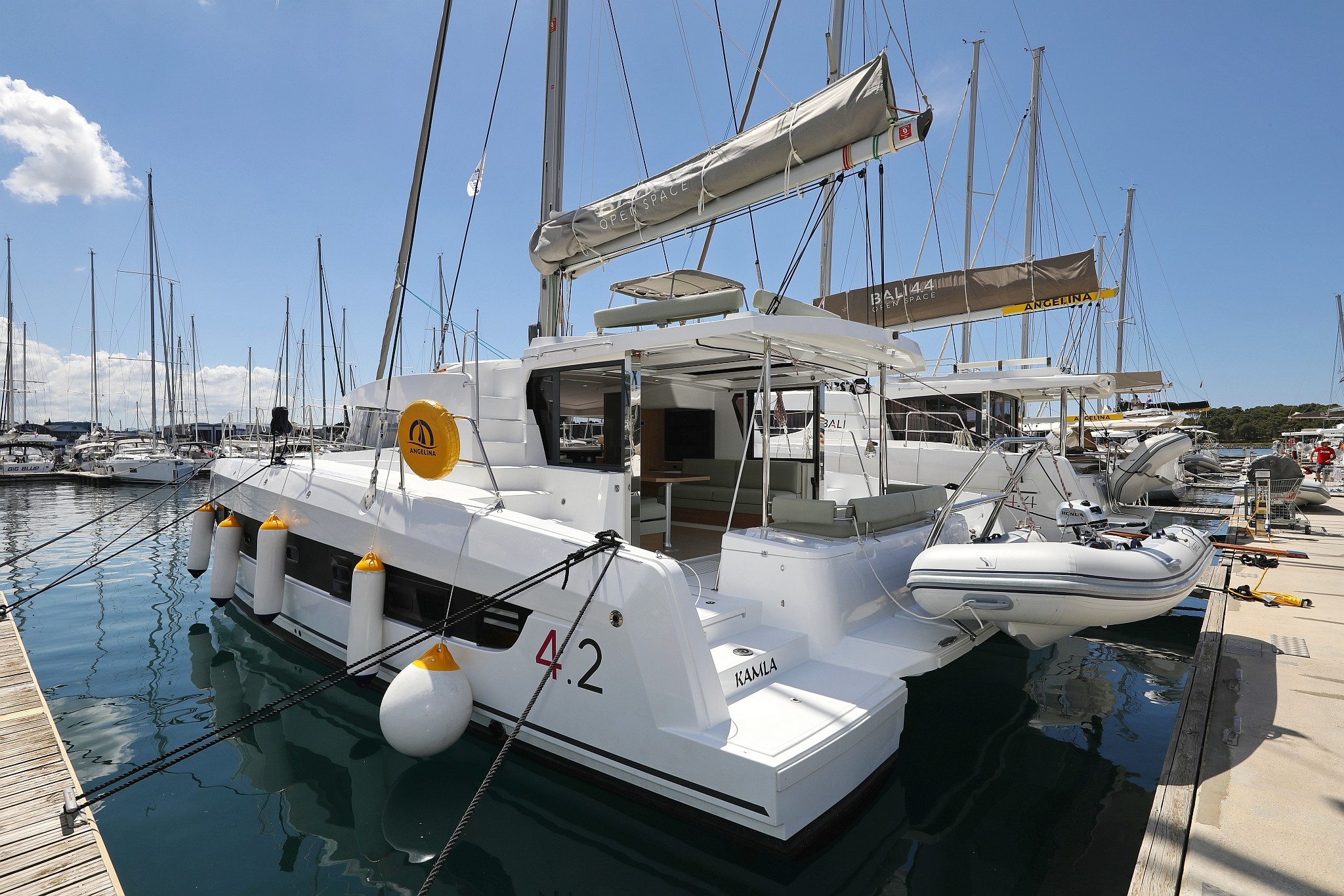 Bali 4.2, Kamla | Yacht Charter Croatia