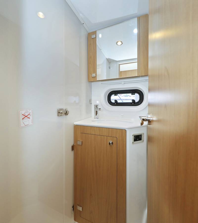 Bali 4.2, Kamla | Yachtcharter Kroatien