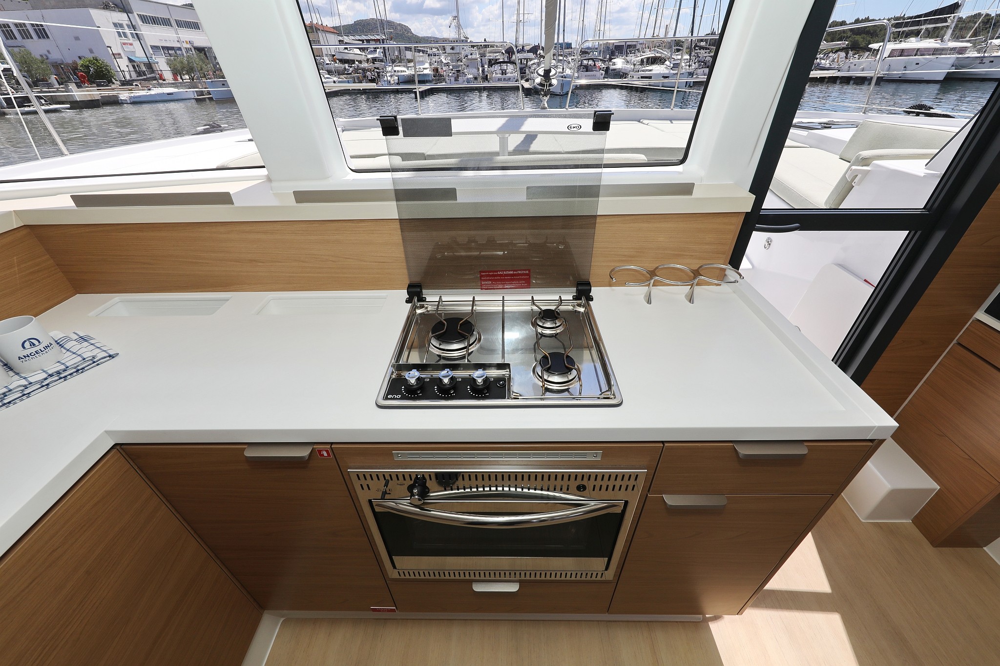 Bali 4.2, Kamla | Yacht Charter Croatia