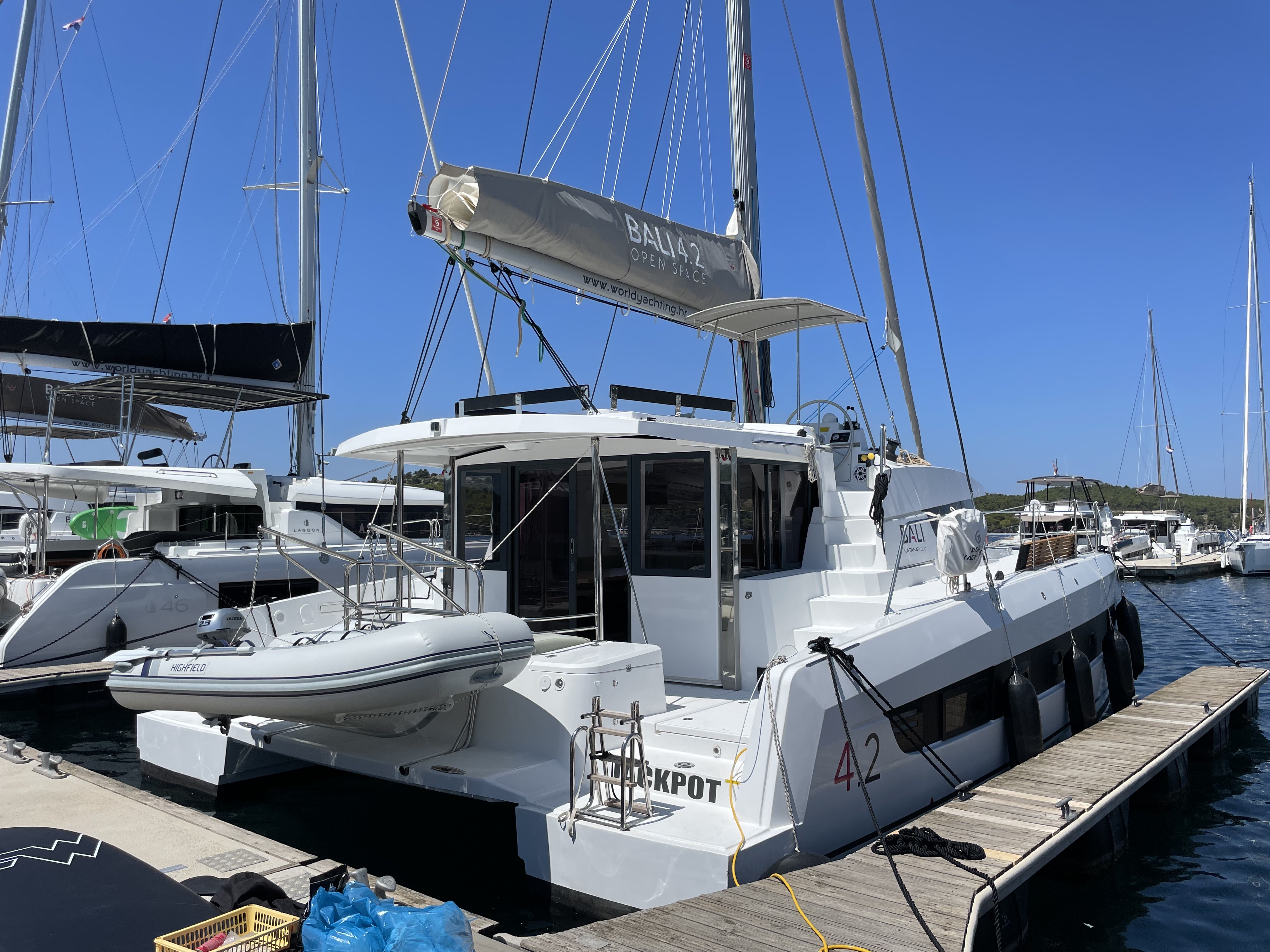 Bali 4.2, Jackpot | Yacht Charter Croatia